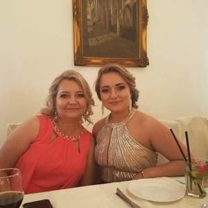 Meet your Posher, Evelina